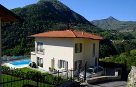 Villa – Argegno, Comer See, Lombardei,  Italien. 1 400 000 €