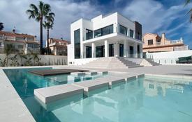 Villa – Torrevieja, Valencia, Spanien. 1 495 000 €