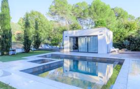Villa – Mougins, Côte d'Azur, Frankreich. 2 740 000 €