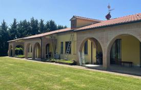 10-zimmer villa 703 m² in Monteverdi Marittimo, Italien. 1 150 000 €