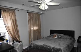 7-zimmer haus in der stadt in Scarborough, Kanada. C$1 118 000