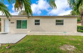 Haus in der Stadt – Pompano Beach, Florida, Vereinigte Staaten. $460 000
