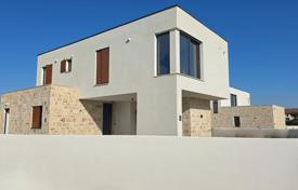 5-zimmer haus in der stadt 141 m² in Sibenik-Knin, Kroatien. 600 000 €