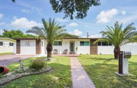 Haus in der Stadt – Plantation, Broward, Florida,  Vereinigte Staaten. $630 000