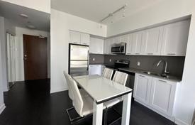 4-zimmer wohnung in Lake Shore Boulevard West, Kanada. C$820 000