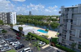2-zimmer appartements in eigentumswohnungen 100 m² in Miami, Vereinigte Staaten. $320 000