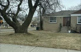 6-zimmer haus in der stadt in North York, Kanada. C$2 229 000