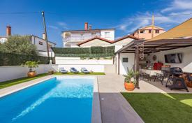 2-zimmer haus in der stadt 140 m² in Rovinj, Kroatien. 1 545 000 €