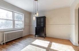 4-zimmer haus in der stadt in East York, Kanada. C$2 458 000