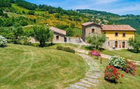 16-zimmer villa 665 m² in Gubbio, Italien. 1 300 000 €