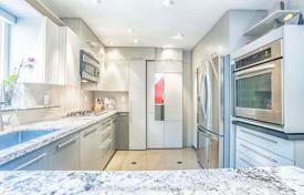 9-zimmer haus in der stadt in Scarborough, Kanada. C$1 341 000