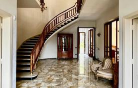 19-zimmer villa in Monsummano Terme, Italien. 1 300 000 €