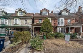 Stadthaus – Concord Avenue, Old Toronto, Toronto,  Ontario,   Kanada. C$2 079 000