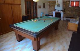 4-zimmer villa 300 m² in Pallini, Griechenland. 750 000 €