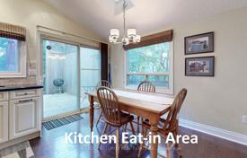 10-zimmer haus in der stadt in Etobicoke, Kanada. C$1 734 000