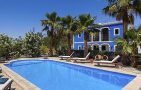Villa – Ibiza, Balearen, Spanien. 11 400 €  pro Woche