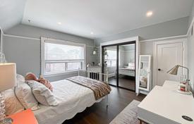 10-zimmer haus in der stadt in York, Kanada. C$1 558 000