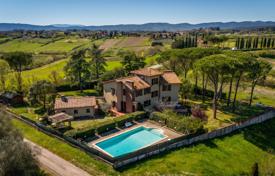 20-zimmer villa 433 m² in Siena, Italien. 1 350 000 €