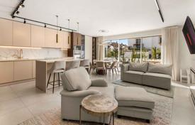 4-zimmer stadthaus 193 m² in Estepona, Spanien. 695 000 €