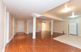 13-zimmer haus in der stadt in Scarborough, Kanada. C$2 194 000