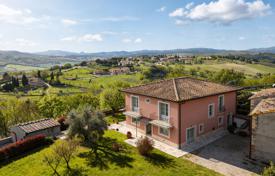 12-zimmer landgut 239 m² in Casole D'elsa, Italien. 1 190 000 €
