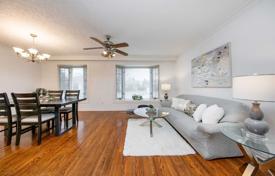 6-zimmer haus in der stadt in North York, Kanada. C$1 585 000