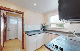 8-zimmer haus in der stadt in Toronto, Kanada. C$1 118 000