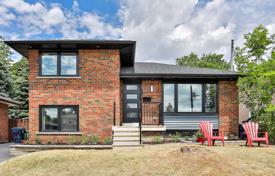 Haus in der Stadt – Scarborough, Toronto, Ontario,  Kanada. C$1 137 000