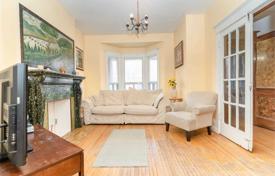 5-zimmer haus in der stadt in York, Kanada. C$1 853 000