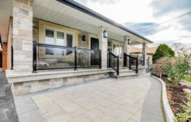 4-zimmer haus in der stadt in North York, Kanada. C$1 930 000