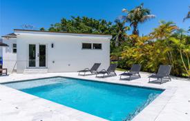 2-zimmer haus in der stadt 108 m² in Miami, Vereinigte Staaten. $1 275 000