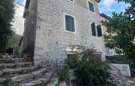 4-zimmer haus in der stadt 185 m² in Kamenari, Montenegro. 320 000 €
