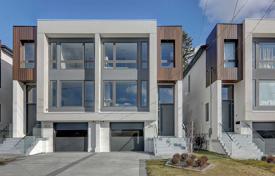 Stadthaus – North York, Toronto, Ontario,  Kanada. C$1 848 000