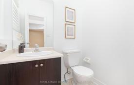 9-zimmer haus in der stadt in Scarborough, Kanada. C$1 844 000