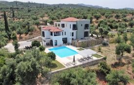 13-zimmer villa 220 m² auf der Peloponnes, Griechenland. 975 000 €