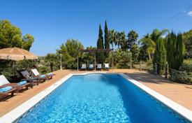Villa – Ibiza, Balearen, Spanien. 5 600 €  pro Woche