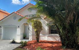 Haus in der Stadt – Plantation, Broward, Florida,  Vereinigte Staaten. $535 000