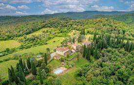 40-zimmer landgut 1500 m² in Arezzo, Italien. Price on request