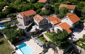 4-zimmer einfamilienhaus 293 m² in Tivat city, Montenegro. 3 500 000 €