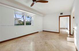 2-zimmer appartements in eigentumswohnungen 86 m² in Miami Beach, Vereinigte Staaten. $331 000