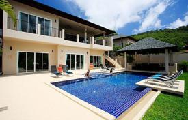 Villa – Phuket, Thailand. $5 200  pro Woche