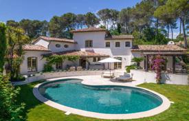 4-zimmer villa 323 m² in Mougins, Frankreich. 2 950 000 €