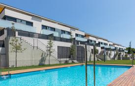 5-zimmer stadthaus 253 m² in Teià (Catalonia), Spanien. 720 000 €