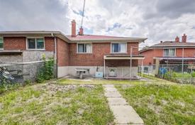 3-zimmer stadthaus in North York, Kanada. C$1 360 000