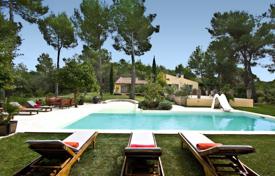 Villa – Pertuis, Provence-Alpes-Côte d'Azur, Frankreich. 3 500 €  pro Woche