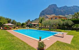 Einfamilienhaus – Cinisi, Sizilien, Italien. 3 100 €  pro Woche