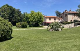 28-zimmer landgut 856 m² in Perugia, Italien. 925 000 €