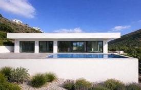 3-zimmer einfamilienhaus 200 m² in Denia, Spanien. 710 000 €