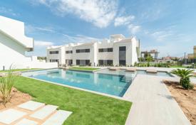 3-zimmer einfamilienhaus 74 m² in Torrevieja, Spanien. 340 000 €