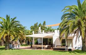 Villa – Ibiza, Balearen, Spanien. 23 000 €  pro Woche